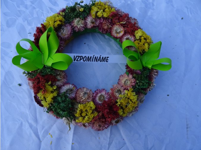 SLAMĚNKOVÝ VĚNEČEK FIALOVÁ SLAMĚNKA - SVĚTLE ZELENÁ MAŠLE MATNÁ