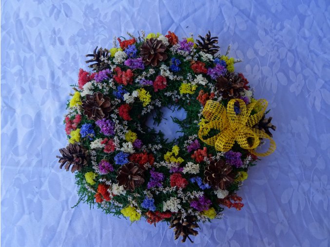 MECHOVÝ VĚNEČEK VELKÝ - JUTOVÁ MAŠLE ŽLUTÁ - BEZ VZPOMÍNÁME