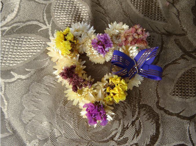 Slaměnkové mini srdičko - fialově zdobené