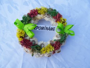 Slaměnkový věneček bílý - zelená mašle - stuha vzpomínáme