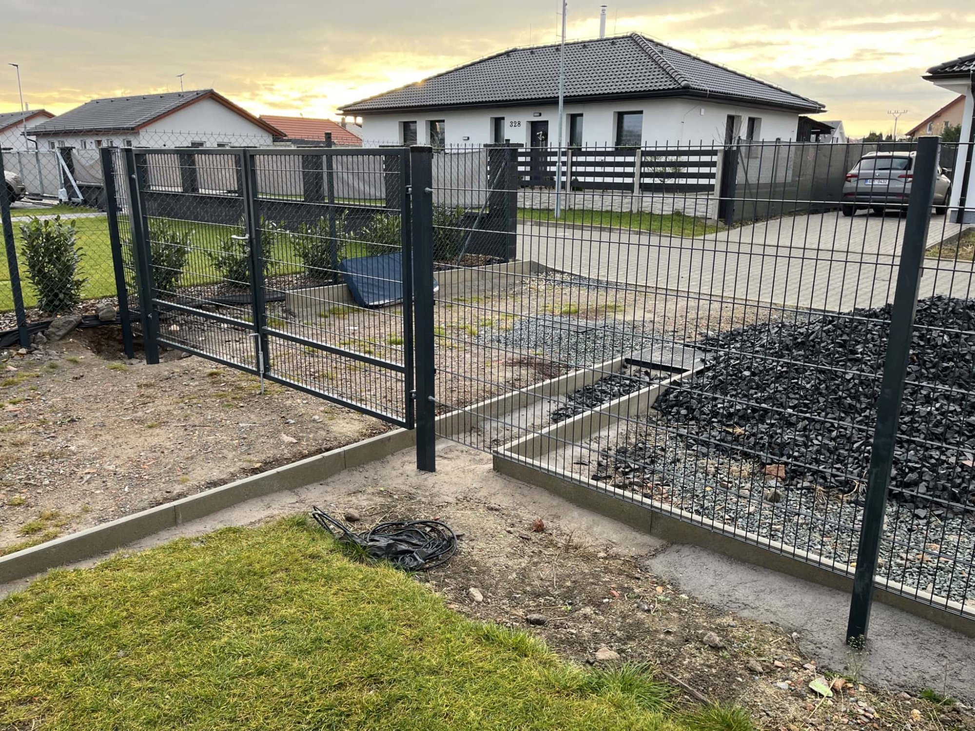 Postavte si plot sami: Inspirace od našich šikovných zákazníků