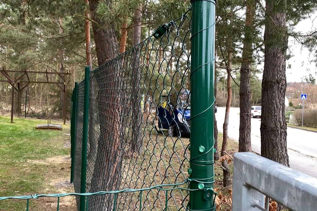 Napojení plotového sloupku do výšky – jak prodloužit sloupek?