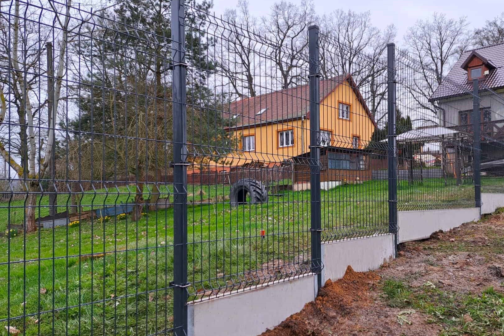 Stavba plotu na klíč
