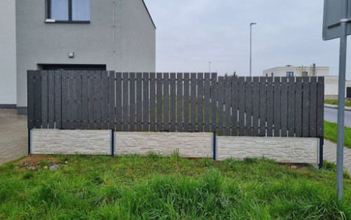 Potřebuji na stavbu plotu povolení?