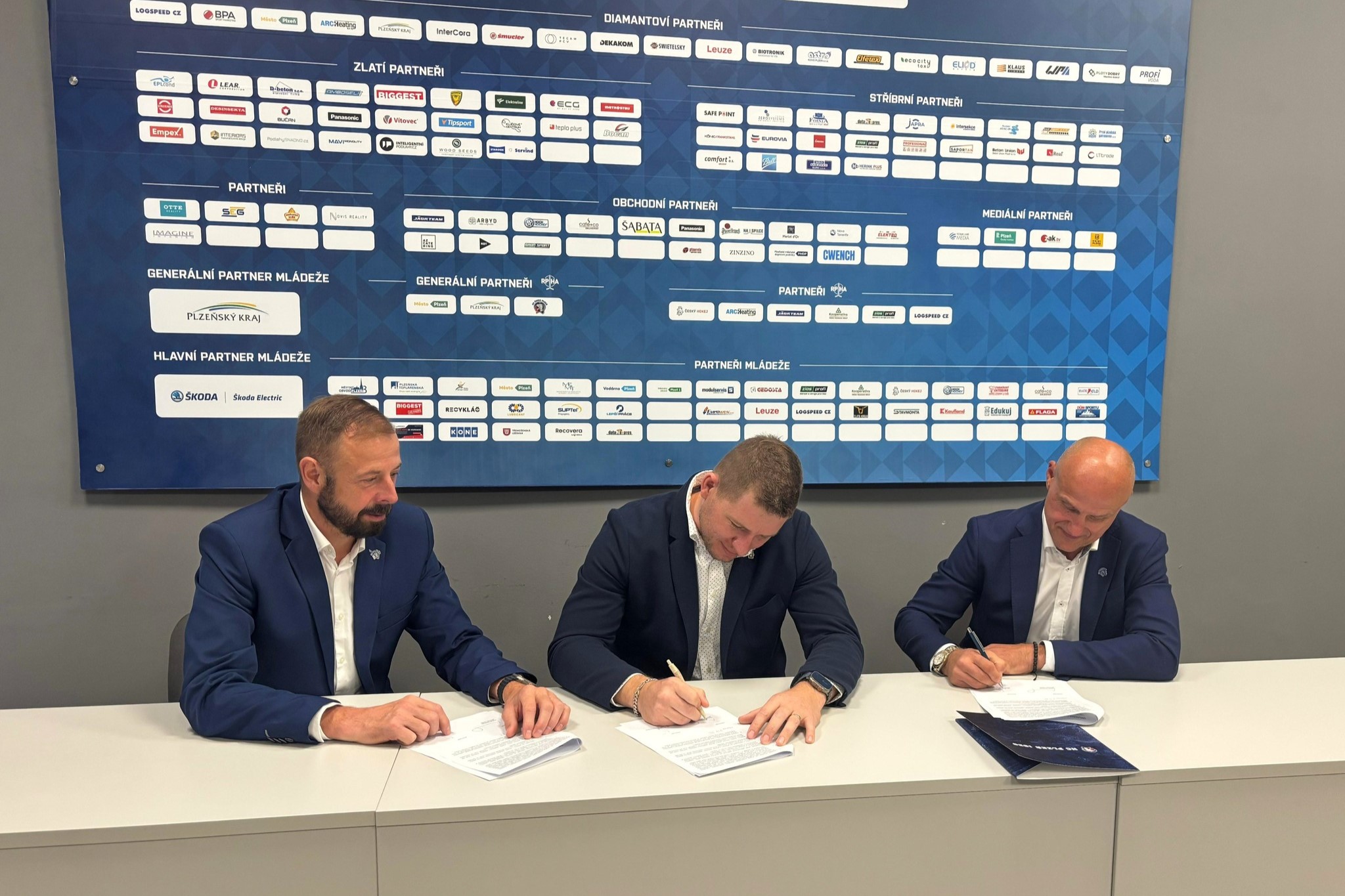 Fotografie – podporujeme HC Škoda Plzeň – Ploty Dobrý