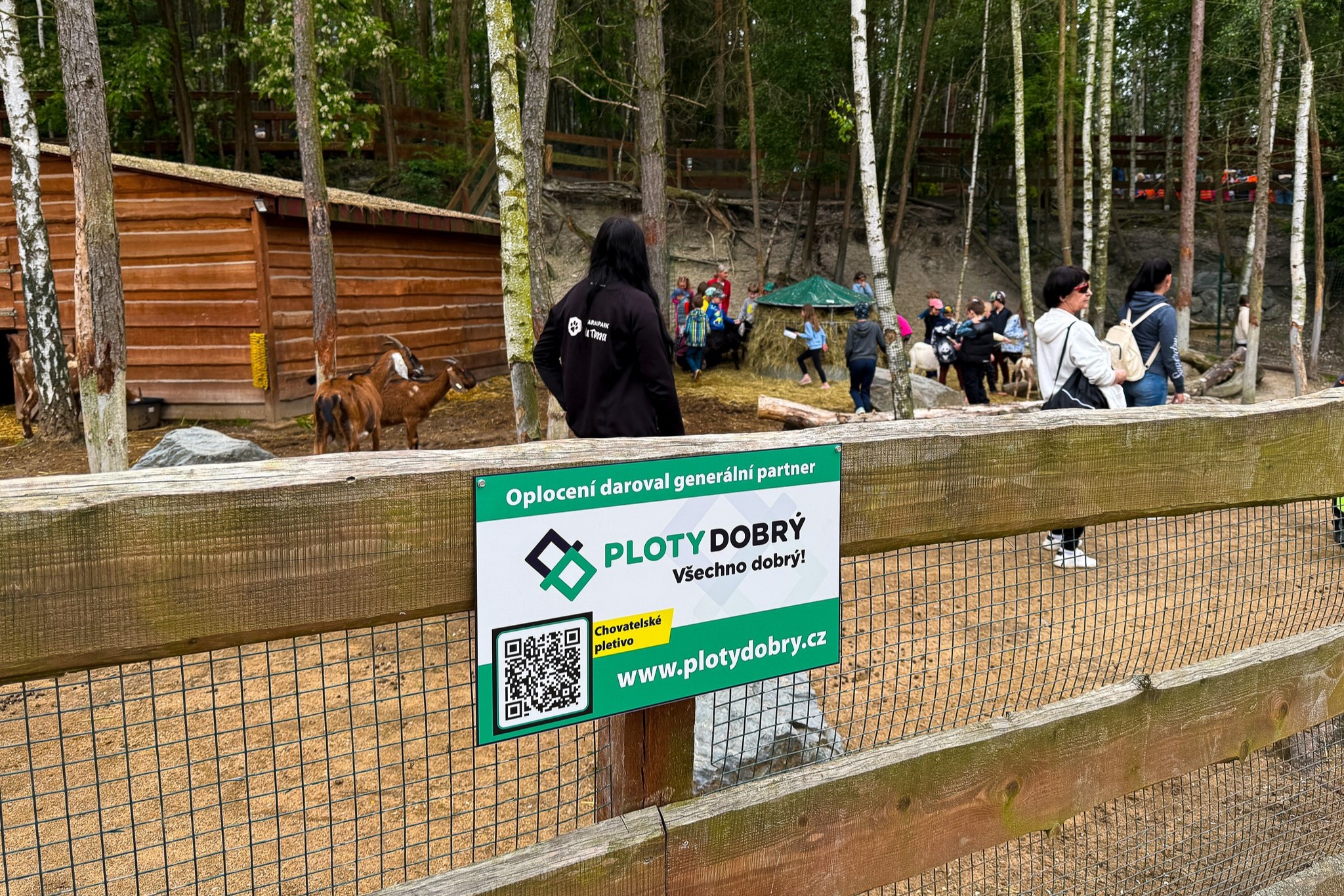 Fotografie – podprujeme Farmapark u Toma – Ploty Dobrý