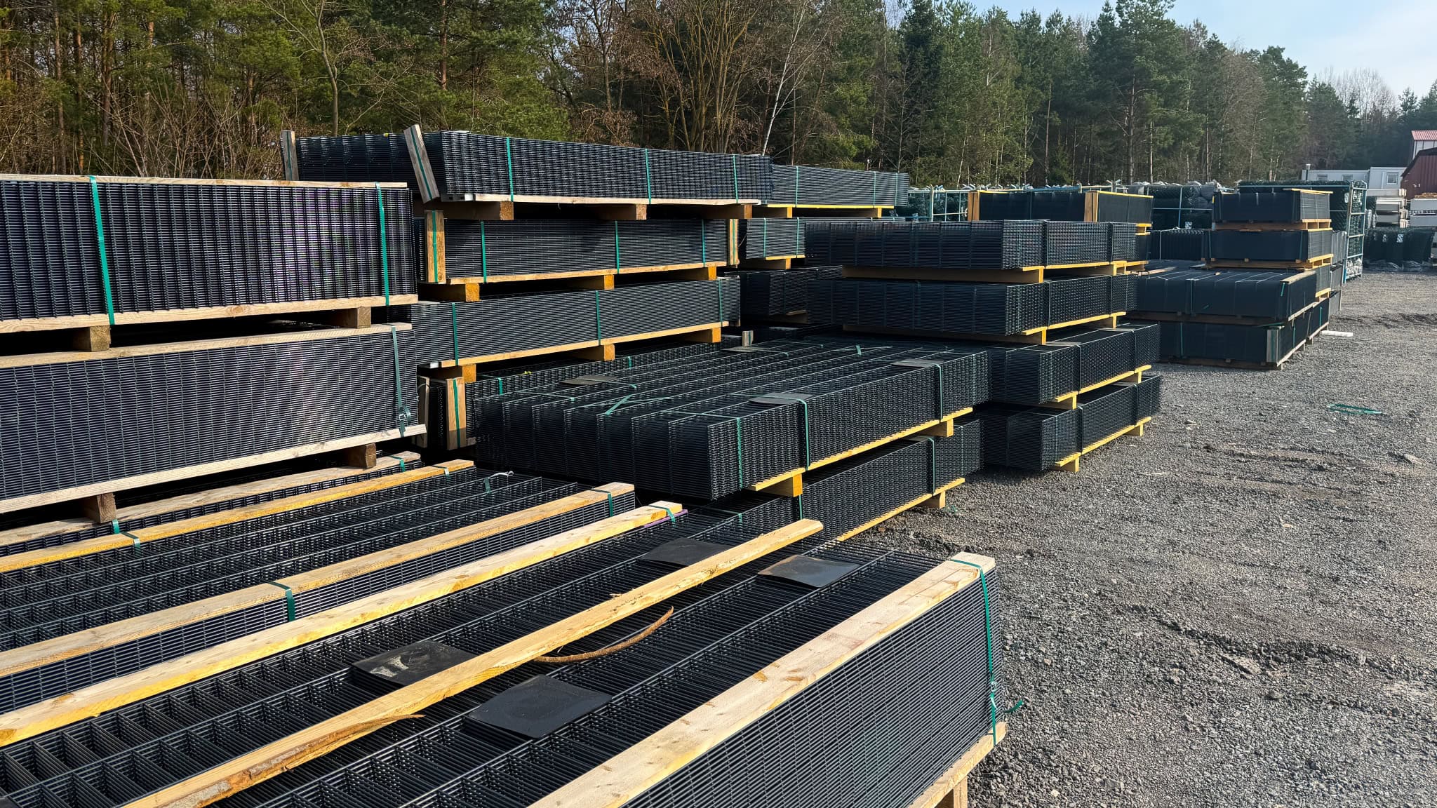 Centrální pobočka a hlavní sklad Ledce u Plzně – Ploty Dobrý