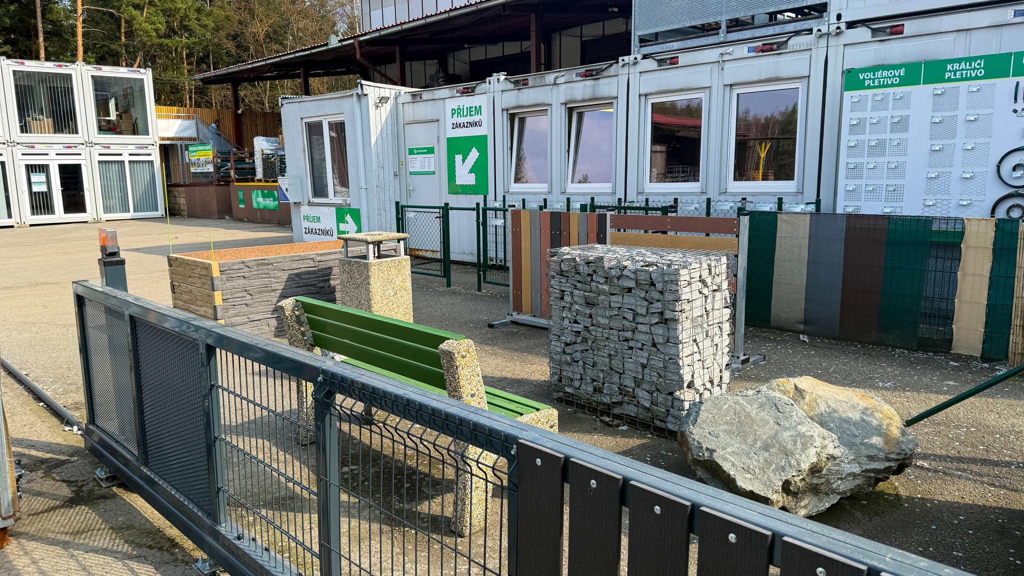 Centrální pobočka a hlavní sklad Ledce u Plzně – Ploty Dobrý