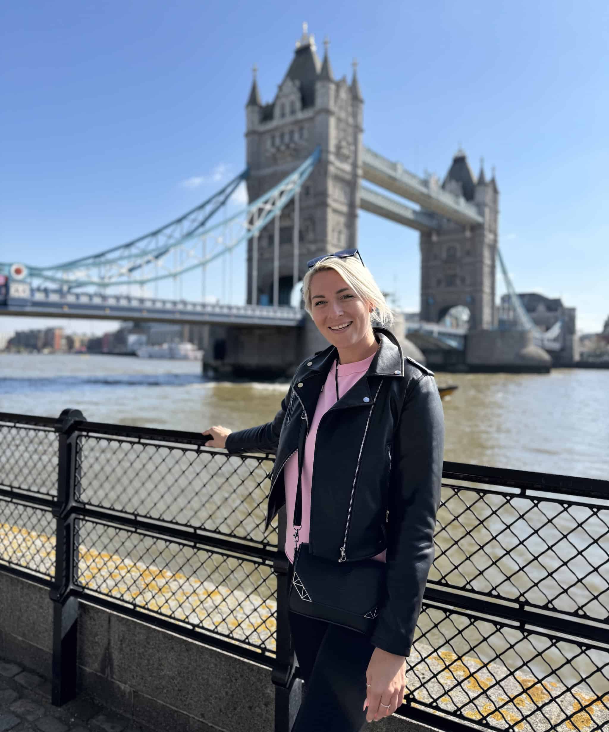 leni-tower-bridge