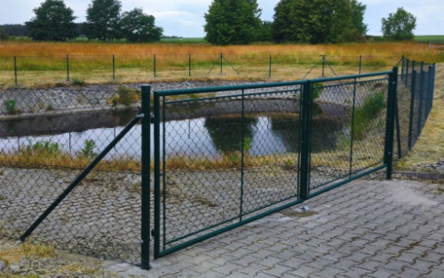 oplocení kotce – Pletiva Dobrý
