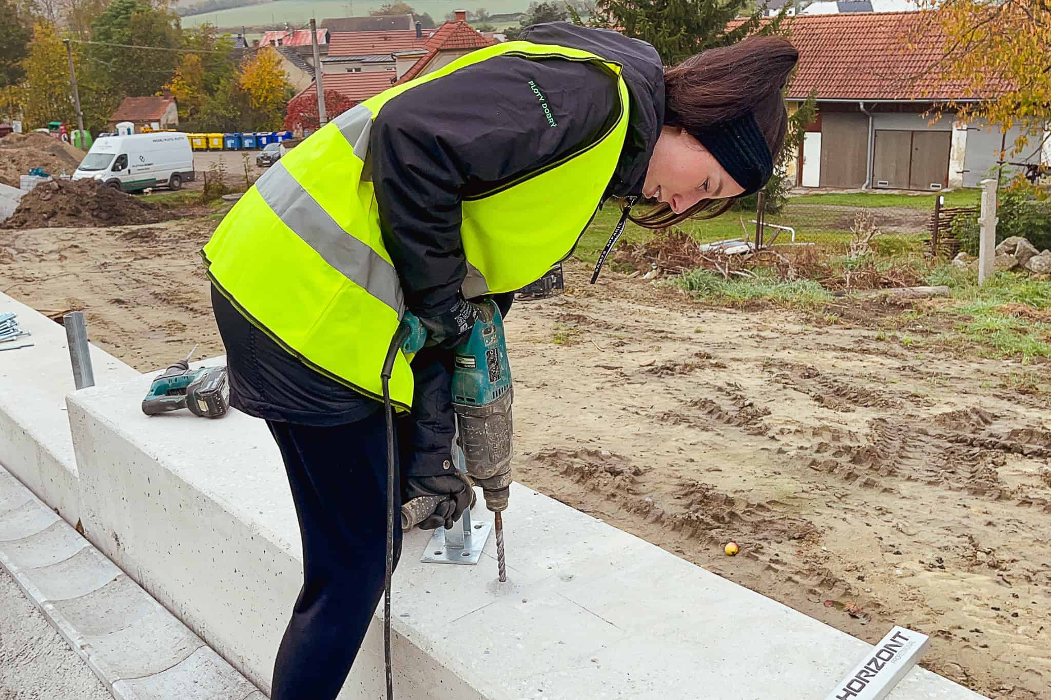 Stavba plotu v zimě – Ploty Dobrý