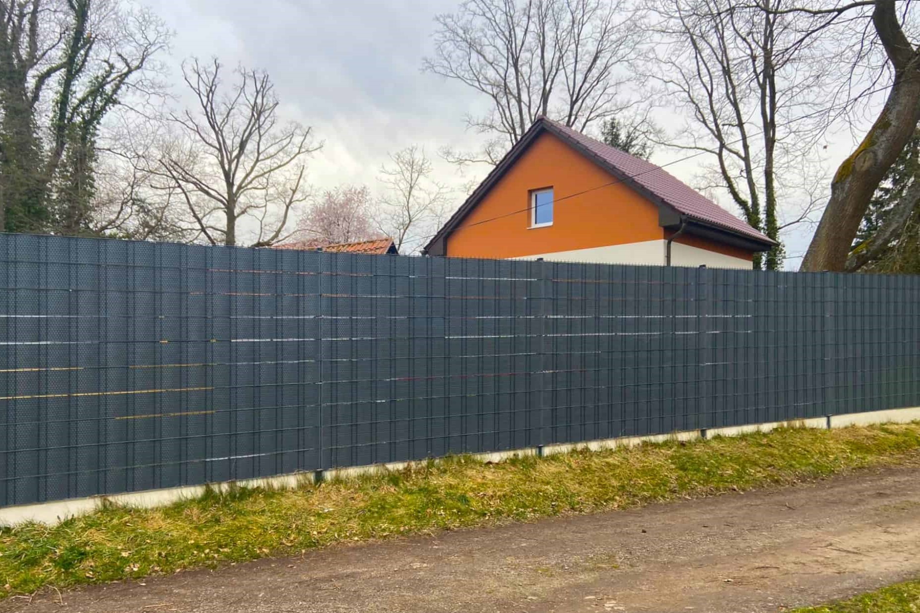 Oplocení pozemku – Ploty Dobrý