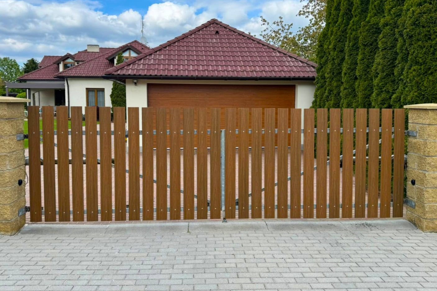 Fotografie brána Ploty Dobrý