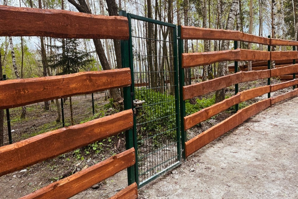 Oplocení výběhu pro zvířata – Ploty Dobrý
