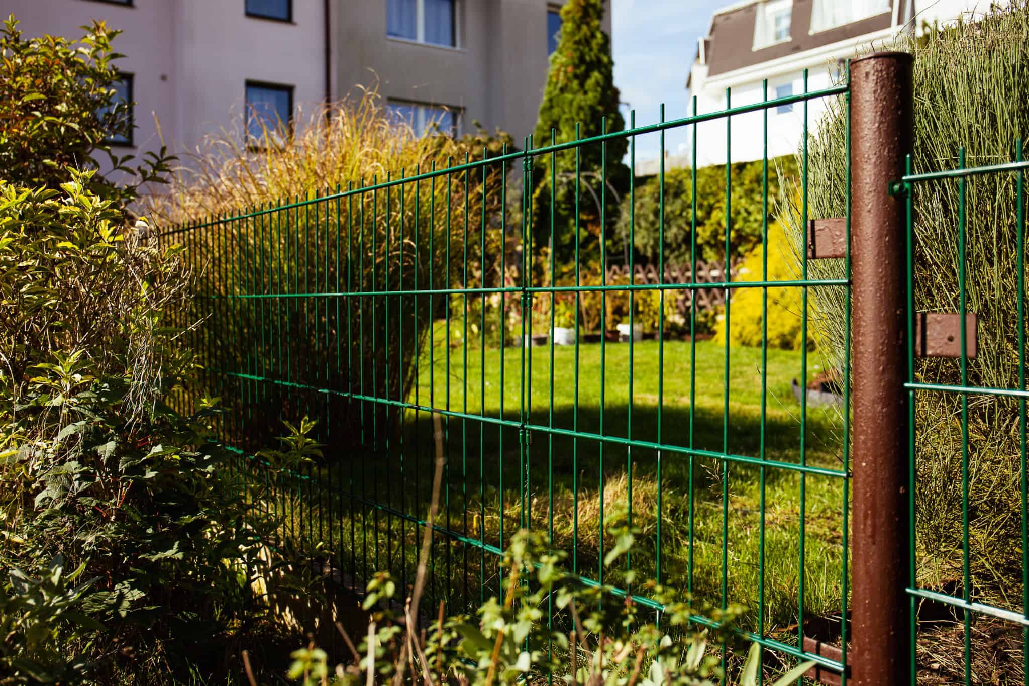 Fotografie – plot kolem záhonů – Ploty Dobrý