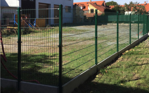 oplocení firemního areálu – Pletiva Dobrý
