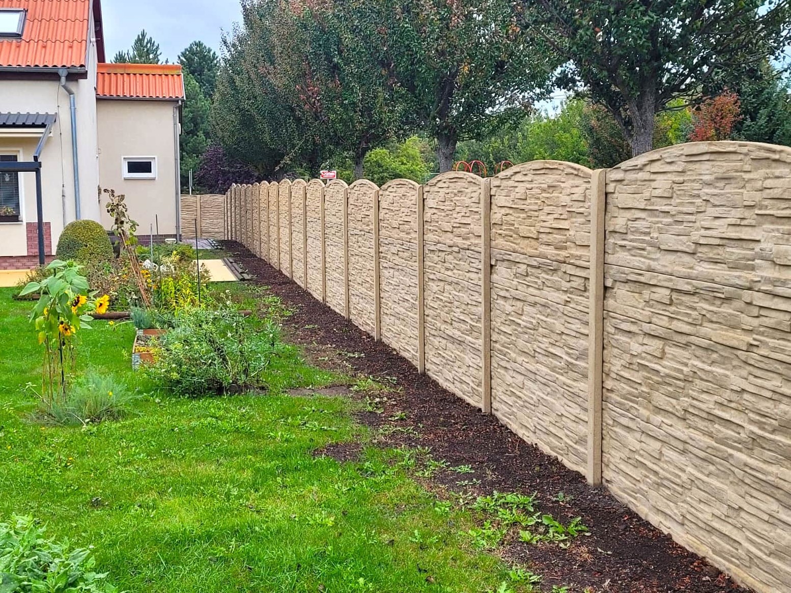 Fotografie – Plot z betonových desek – Ploty Dobrý