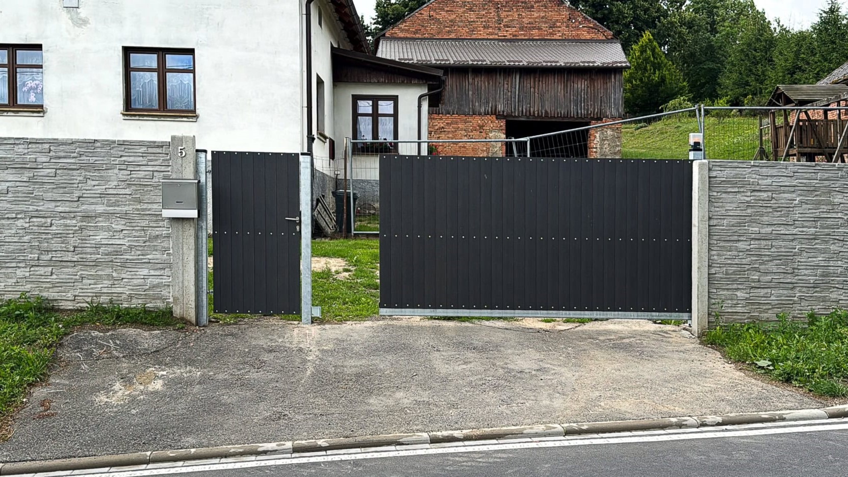 Fotografie – Posuvná brána – Ploty Dobrý