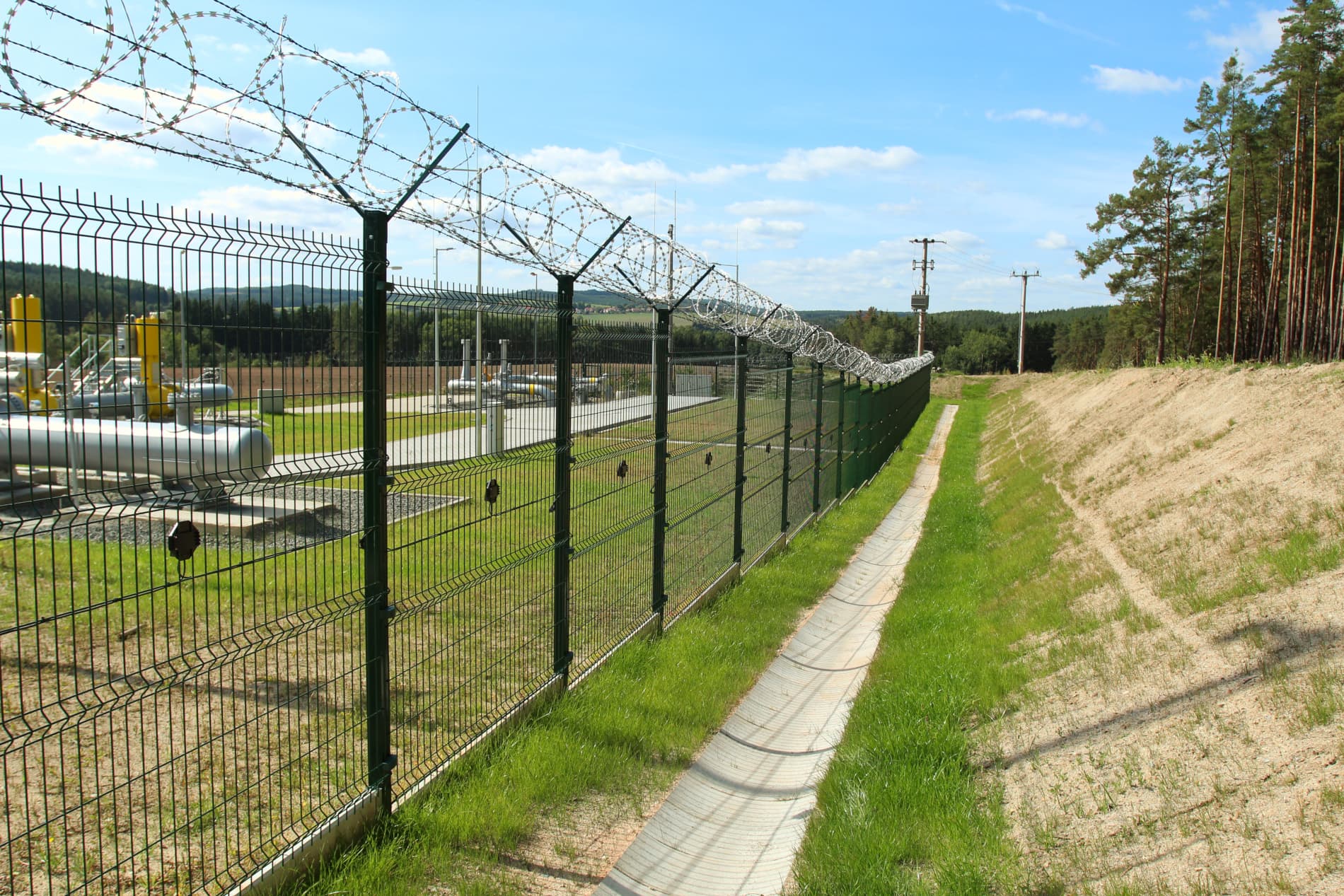 Montáže plotů na klíč – Ploty Dobrý