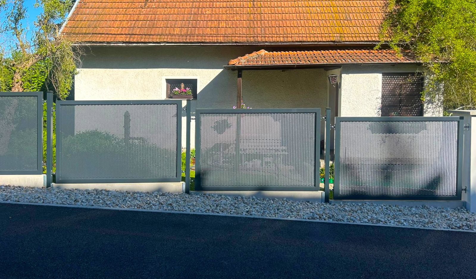Kovo Hyrát – ukázka realizace