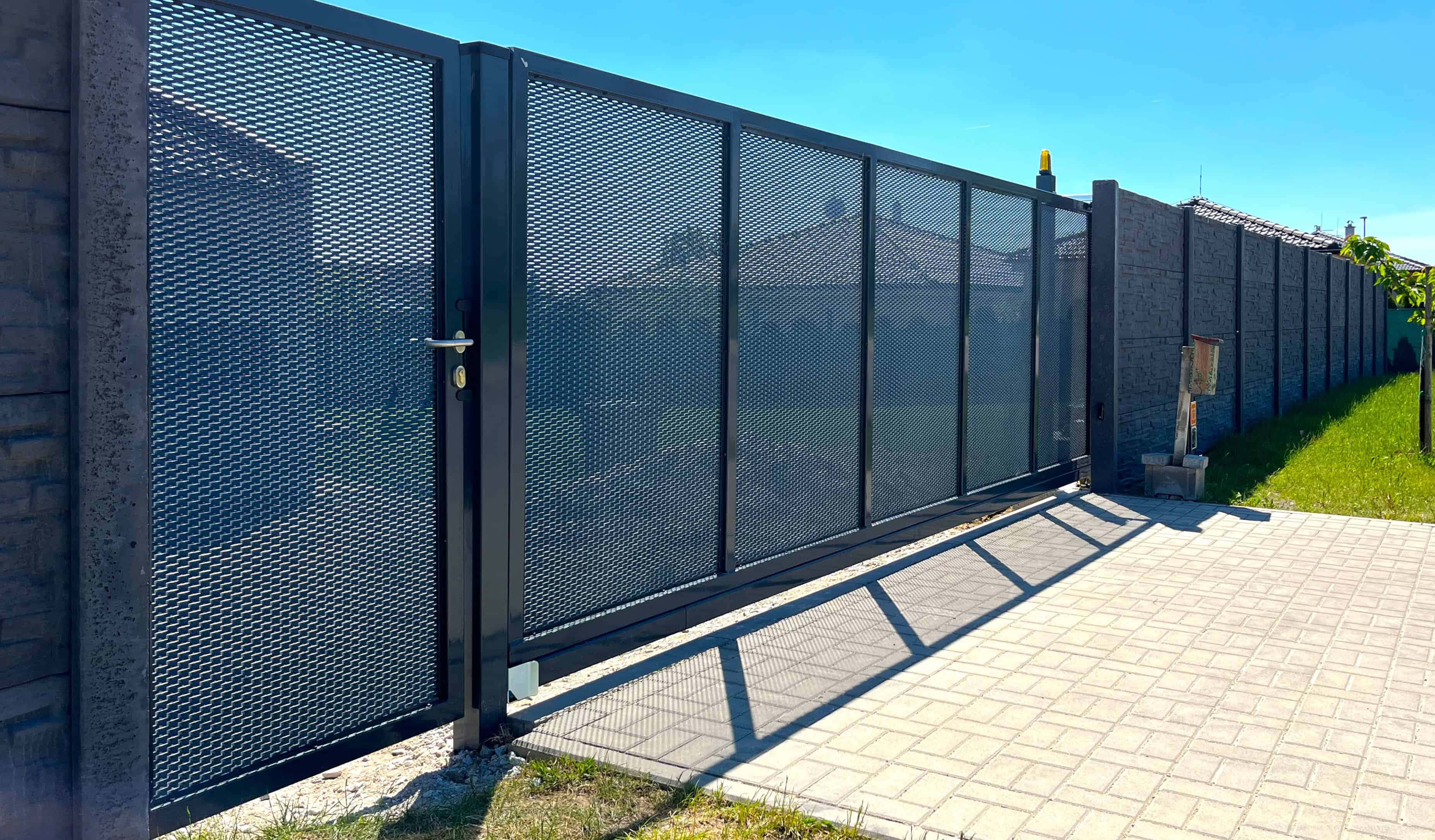 Kovo Hyrát – ukázka realizace
