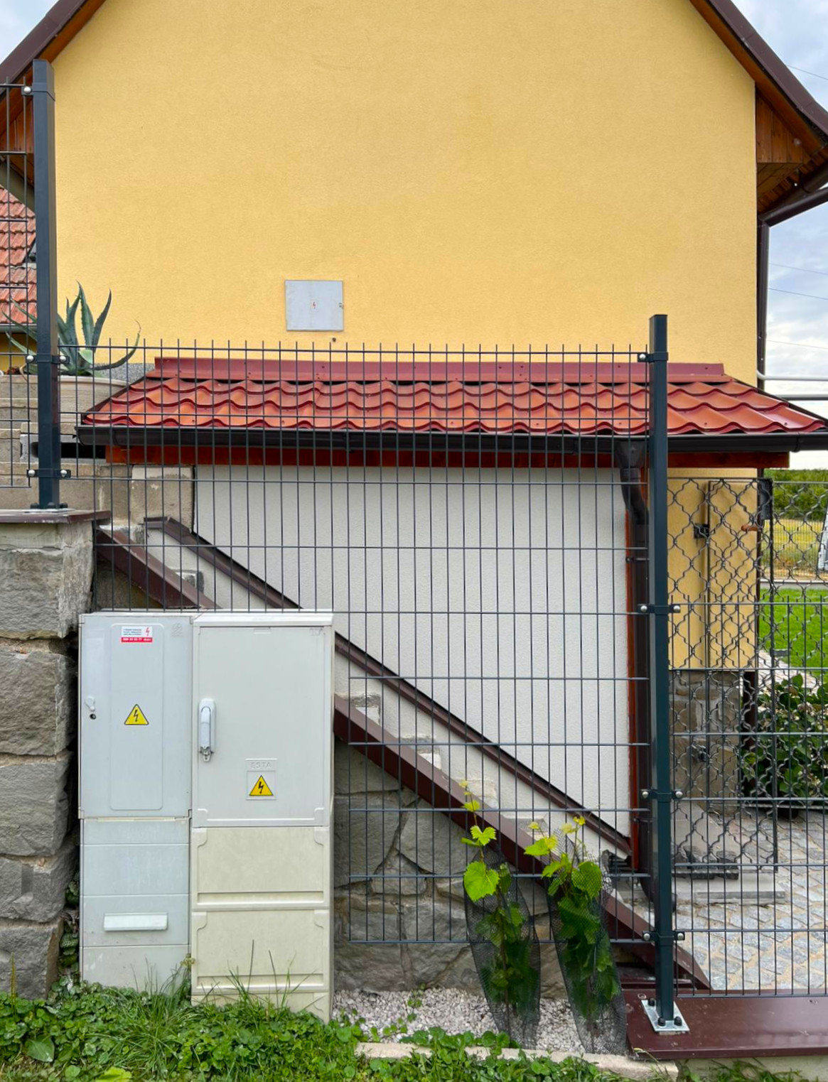 0b46fb9a-e567-48ff-8332-aa4a974e8012