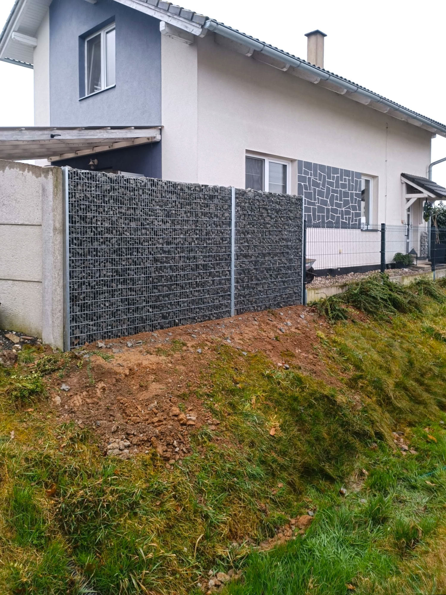 843f009a-d36a-439f-9691-e89f13a3388c