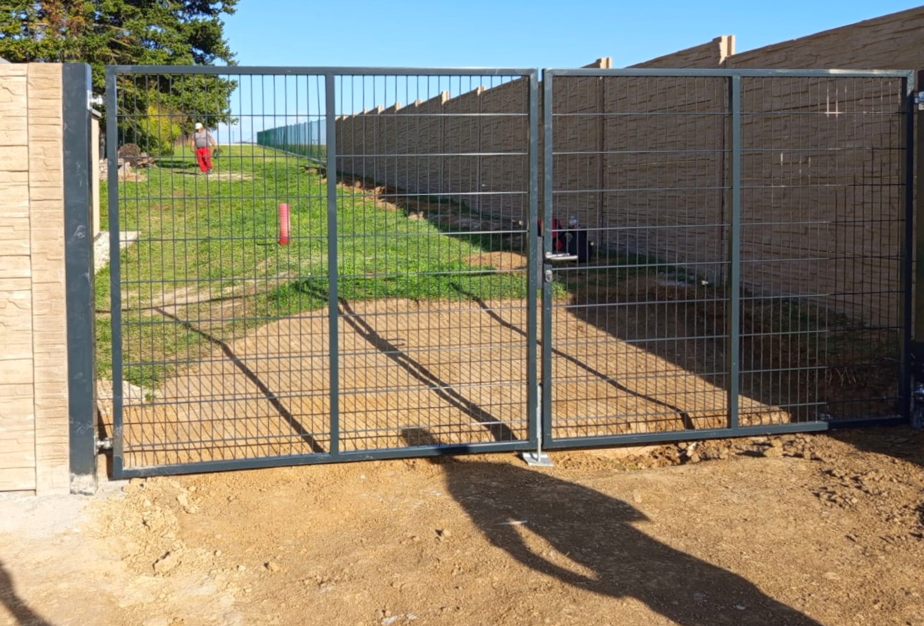 b4df719a-bb04-4423-88a3-86401deba2ef