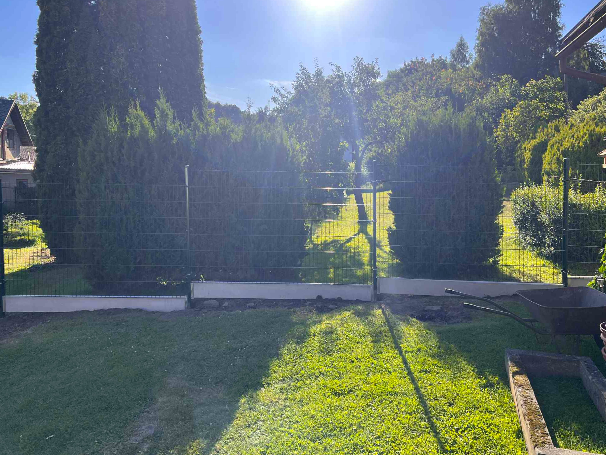 d9892e1e-43eb-4aa5-995f-04c6ca1d3f91