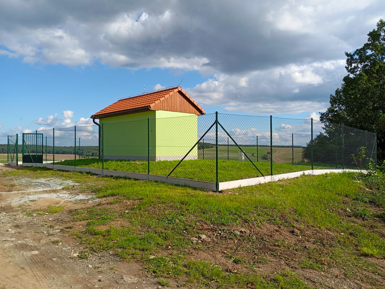 9ddfcb31-773f-4fbd-809e-4601b64f3122