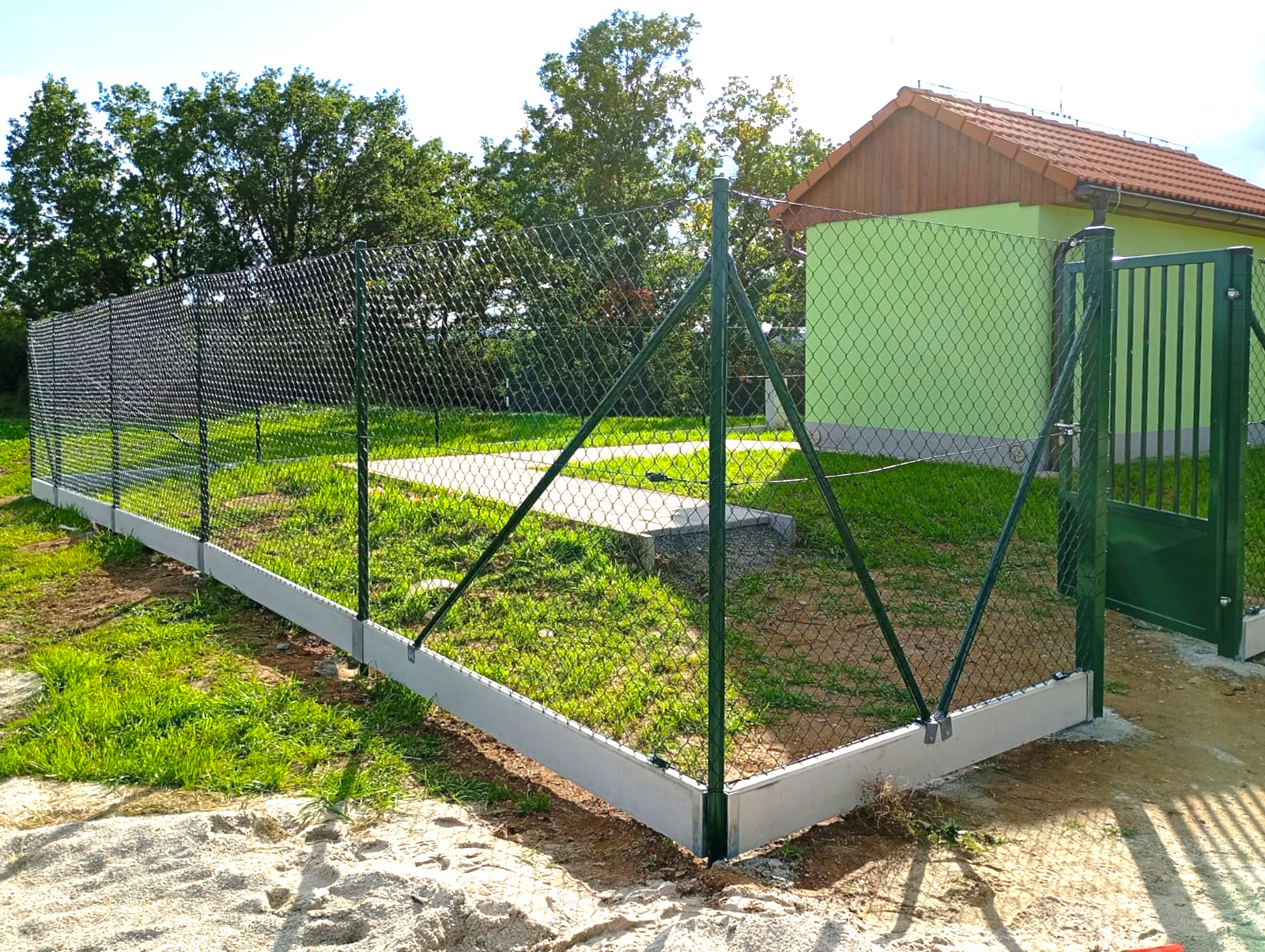 f8156d40-5ca5-48c7-aaad-9566c16ce453