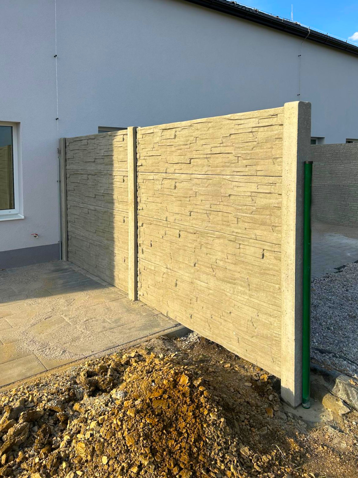 167c8f64-a1af-4ae3-bd7a-54372639124c