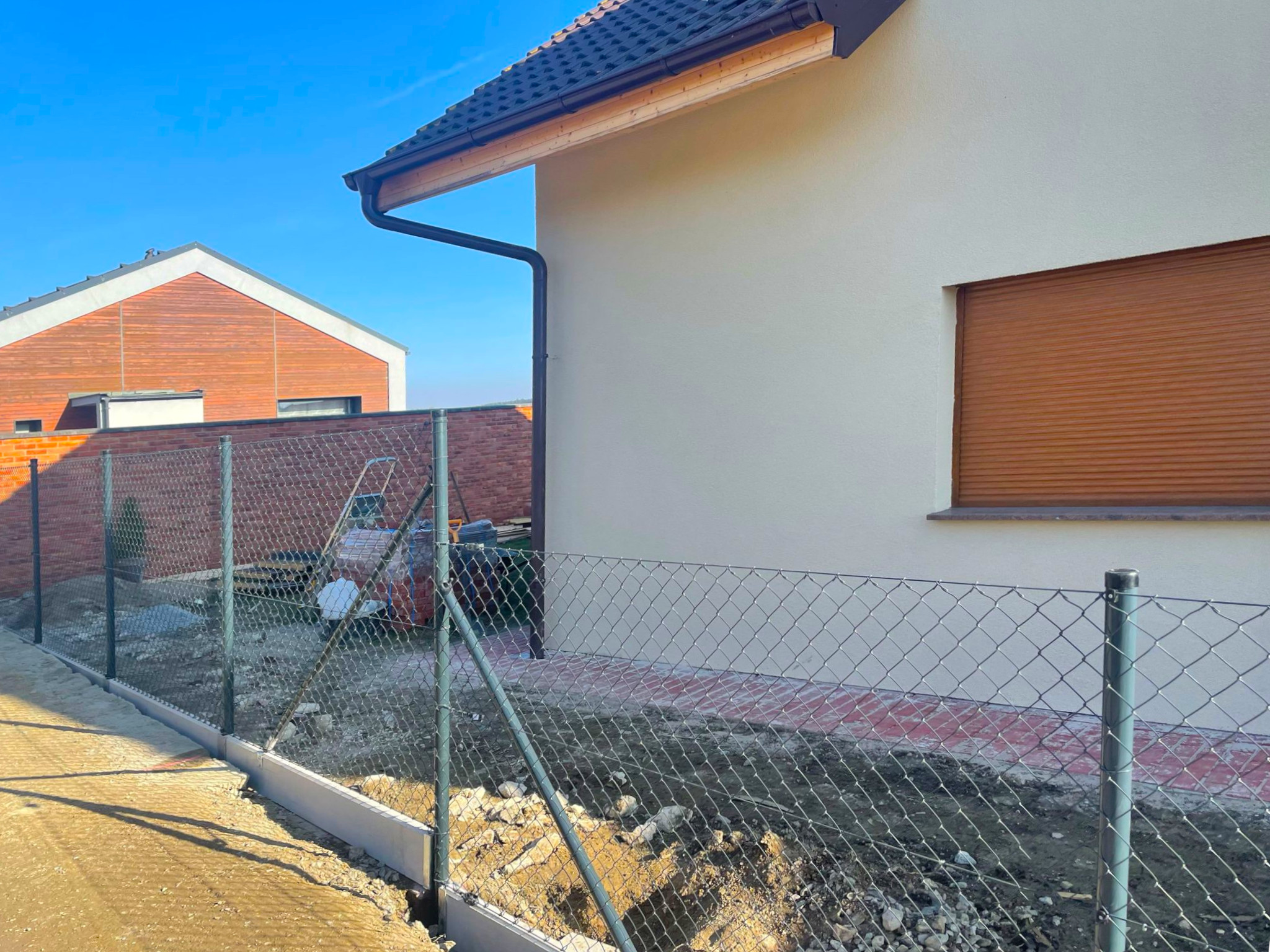 b63a13be-7b47-4946-ac5a-fa0910e5d999