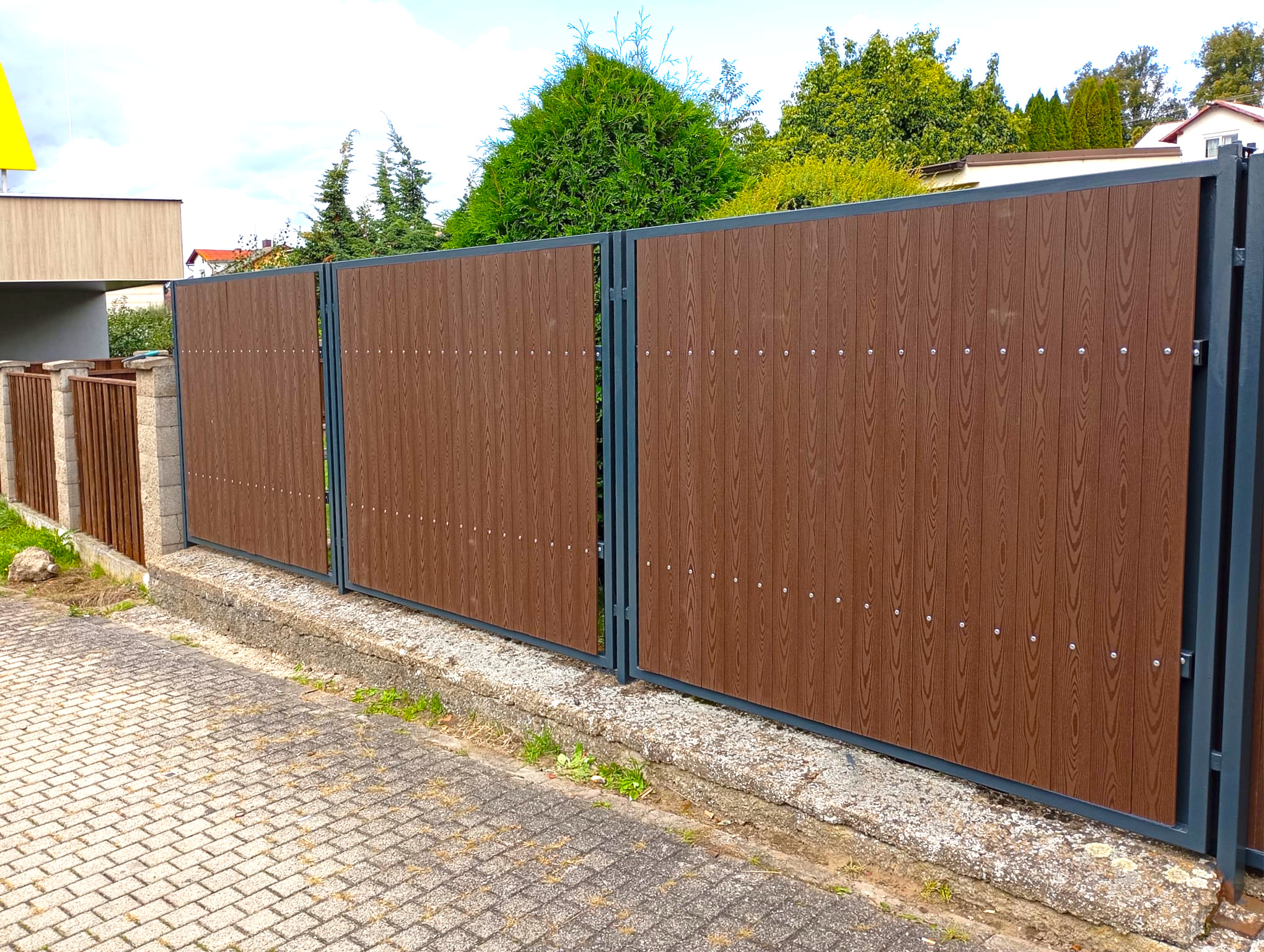 cedc641f-1633-4468-827f-5728956e86e1