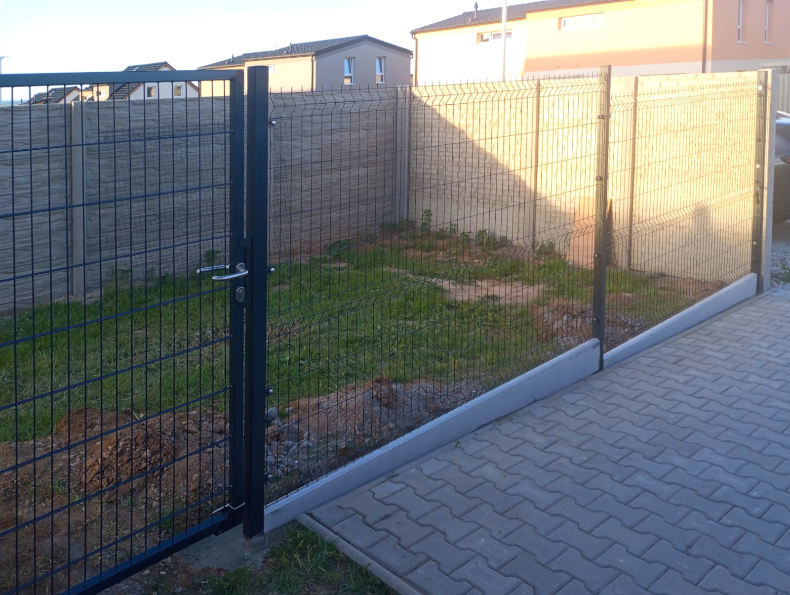 904b159d-6bff-40a4-9d63-32822462453a