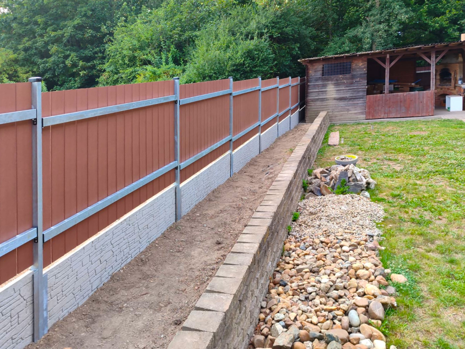 d17957b6-e9b4-4b25-8bae-a78c6792e027