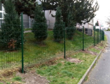 Montáž 3D poplastovaných zelených panelů – Plzeň Montáž 3D poplastovaných zelených panelů – Plzeň