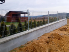 Montáž 3D pozinkovaných svařovaných panelů – Dýšina Montáž 3D pozinkovaných svařovaných panelů – Dýšina