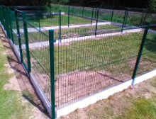 Montáž 3D plotových panelů a podhrabových desek – České Budějovice Montáž 3D plotových panelů a podhrabových desek – České Budějovice