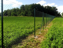 Montáž čtyřhranného plotového pletiva – Plzeň Montáž čtyřhranného plotového pletiva – Plzeň