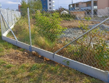 Montáž čtyřhranného pozinkovaného pletiva – Litice Montáž čtyřhranného pozinkovaného pletiva – Litice