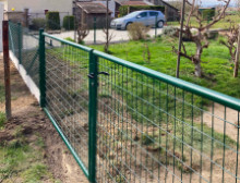 Montáž svařovaného pletiva Heavy – Kaplice Montáž svařovaného pletiva Heavy – Kaplice