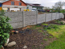 Montáž betonového plotu – Petrovice Montáž betonového plotu – Petrovice