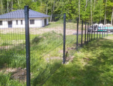 Montáž antracitových 3D plotových panelů – Plzeň Montáž antracitových 3D plotových panelů – Plzeň