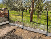 Montáž antracitových 3D dílců a podhrabových desek – Chotíkov Montáž antracitových 3D dílců a podhrabových desek – Chotíkov