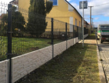 Montáž 3D plotových panelů a betonových desek – Druztová Montáž 3D plotových panelů a betonových desek – Druztová