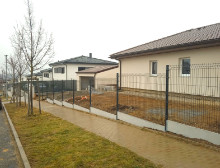 Montáž 3D antracitových panelů a betonových desek – Beroun Montáž 3D antracitových panelů a betonových desek – Beroun