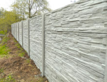Montáž betonového plotu šedé barvy – Lubenec Montáž betonového plotu šedé barvy – Lubenec