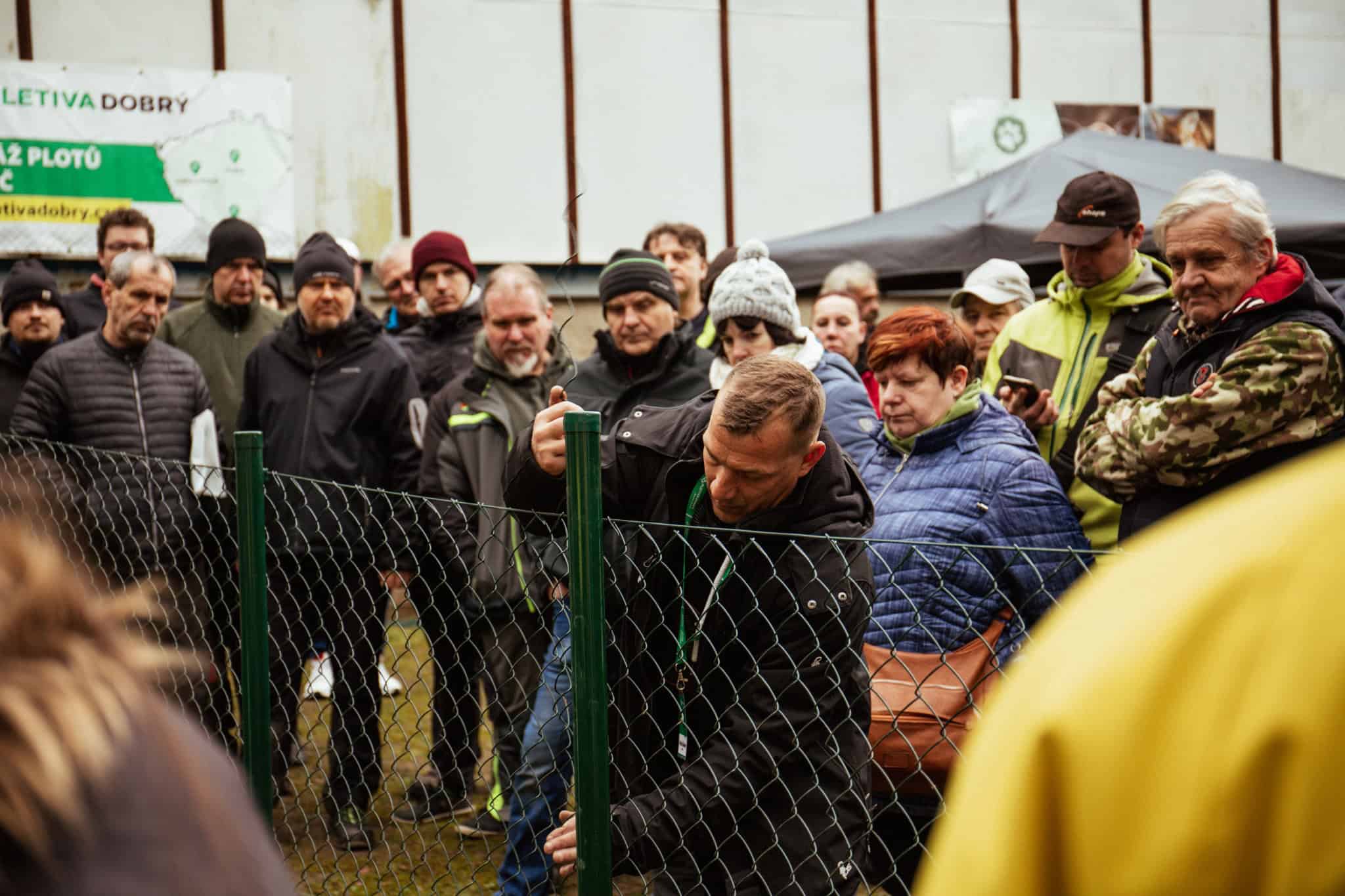 Fotografie z Ukázky stavby plotu – Pletiva Dobrý