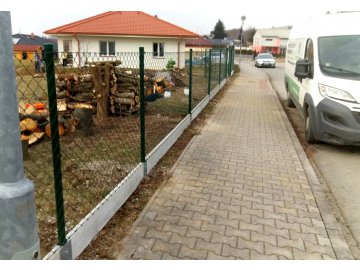 Realizace – čtyřhranné pletivo a podhrabové desky | Praha